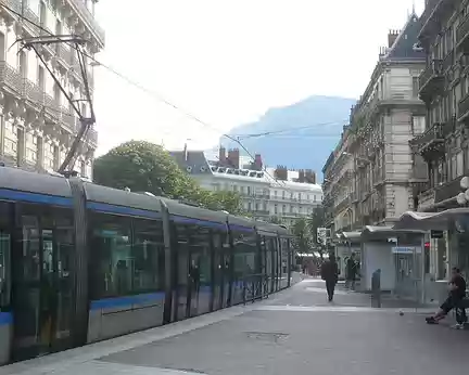 Grenoble : finalement ça valait le coup de sortir de la gare ! Grenoble : finalement ça valait le coup de sortir de la gare !